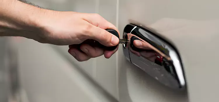 Why Choose Our Auto Locksmith Team in Lake Worth, FL?