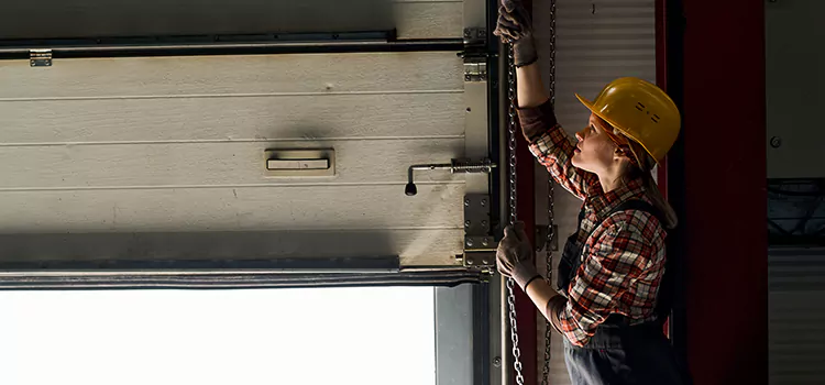 Addressing Common Garage Door Stoppage Issues in Lake Worth, FL